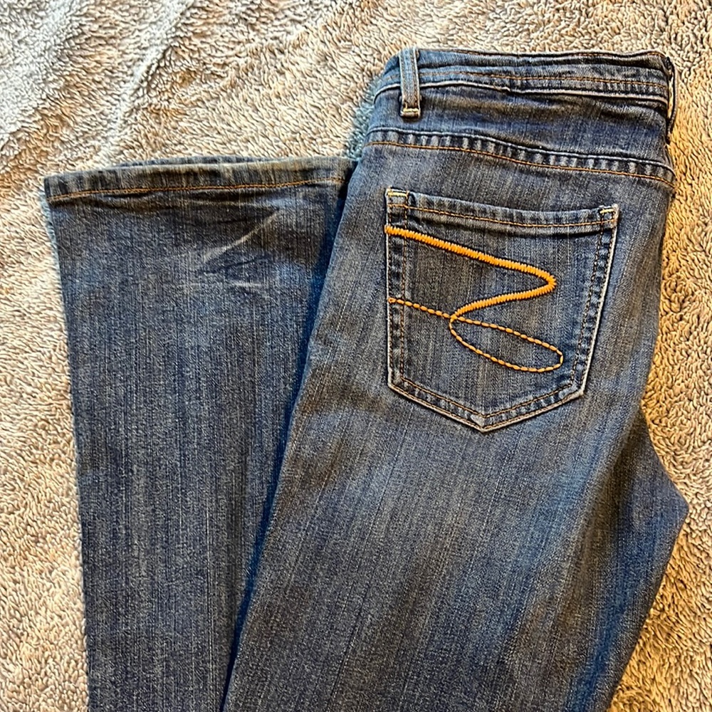 flare bottom jeans